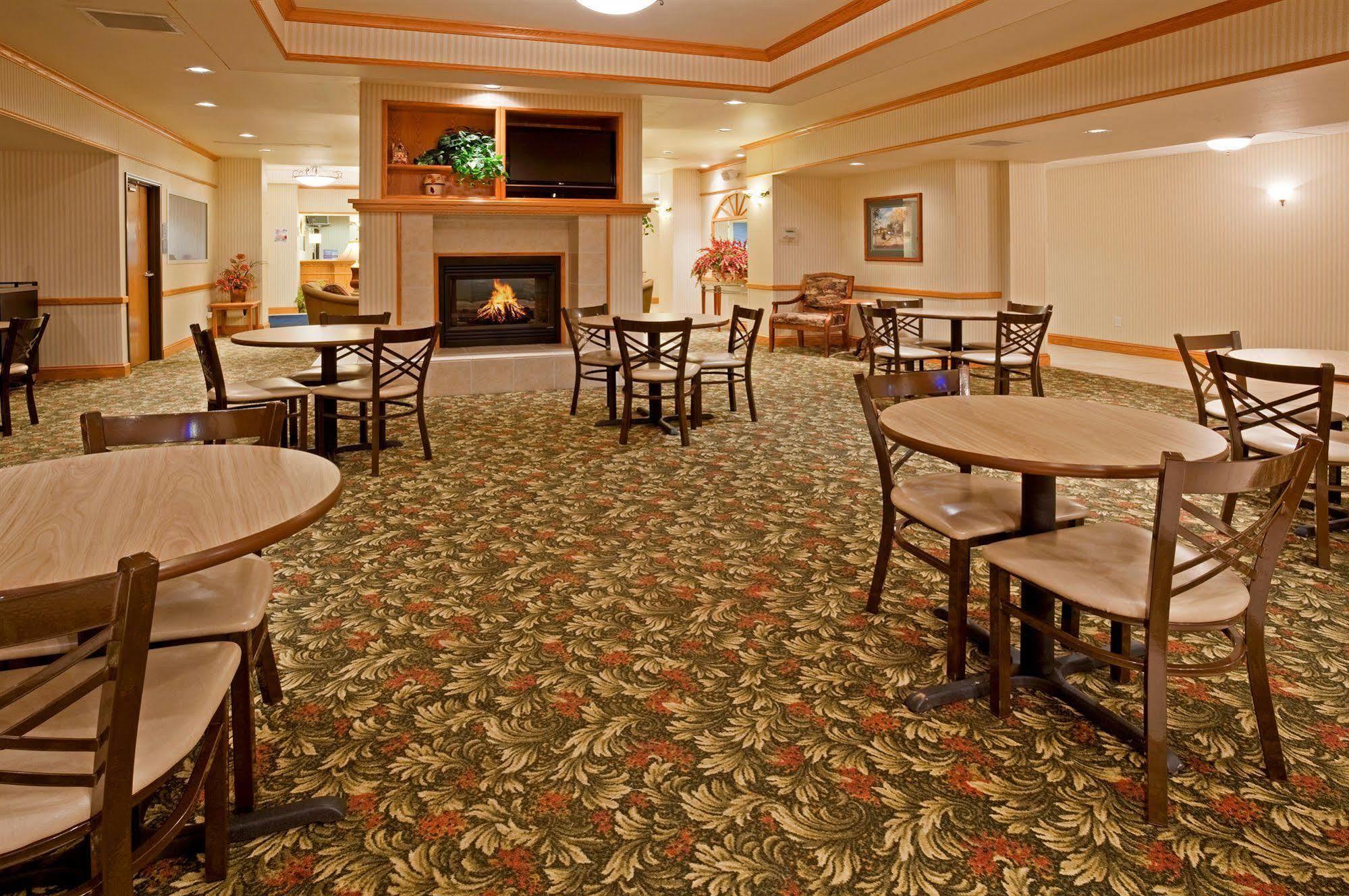 扬克顿智选假日酒店 Yankton 餐厅 照片